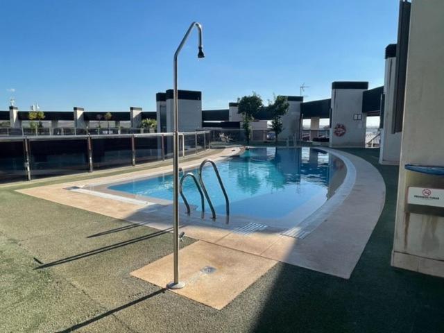 Tecnocordoba Aparcamiento Privado Gratuito Y Piscinaアパートメント エクステリア 写真